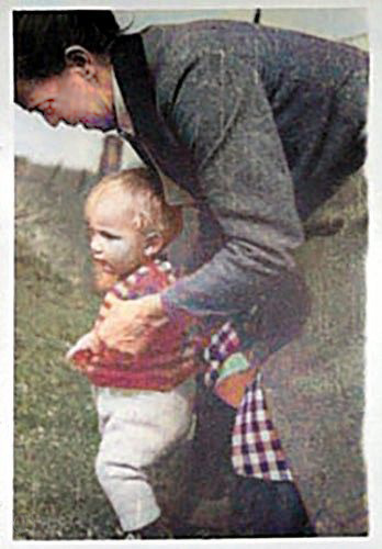 Bestemor Solveig med Bjørn i Bad Freienwalde en gang i 1945?